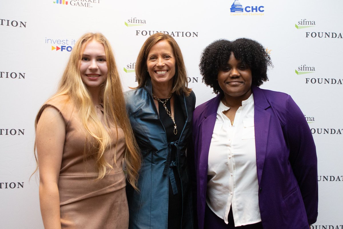 SIFMAFoundation's tweet photo. 8 yrs ago, Natalie Vihodet &amp; Sophia Borderon attended our #TributeDinner to speak about their experience playing the #StockMarketGame @PS174Q. This year, they returned to speak about the positive long-term impact it has had on their lives. #WomeninFinance @adenatfriedman @Nasdaq https://t.co/uSdGftRZ3G
