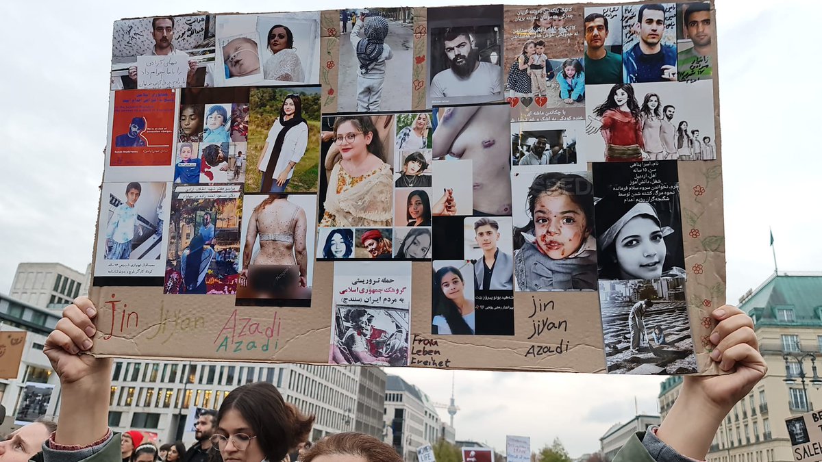 OgRD_Buendnis's tweet photo. Kundgebung für #ToomajSalehi und alle politischen Gefangenen im #Iran am #Brandenburger Tor in #Berlin organisiert von
#HawarHelp https://t.co/GeUJVqzHUx