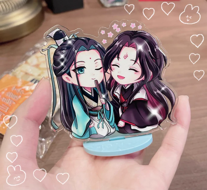 しらさん( )に交換して頂いたアクスタが届きました両面とも可愛い冰秋で目が幸せお菓子とお茶もメッセージカードもありがとうございましたアクスタ交換して頂いて本当にありがとうございますーー!! 