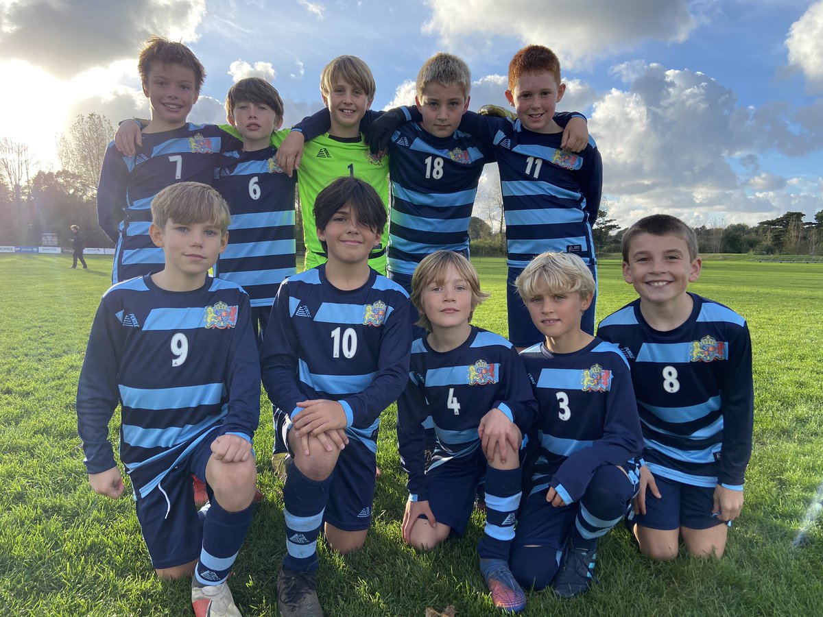ECJS_Sport's tweet image. ⚽️YEAR 5/6 FOOTBALL⚽️ 

@GsySchoolsFA 7 A SIDE 2022

GROUP C - FINAL STANDINGS

1️⃣ @Vauvert_Primary (7pts)
2️⃣ @CastelPrimary (6pts)
3️⃣ @ECJS_Sport (4pts)
4️⃣ @la_houguette  (0pts)