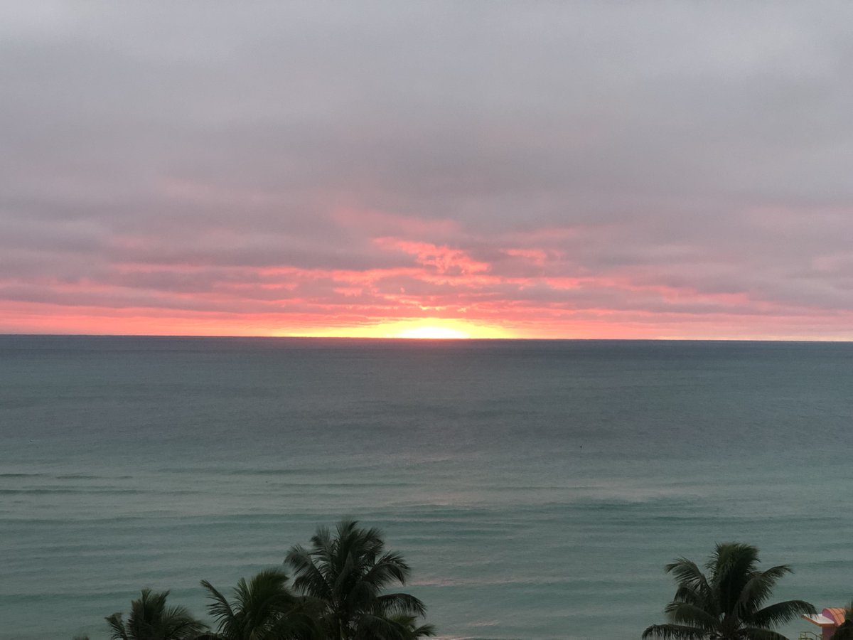 If you want to stay in touch off (or after) Twitter, the best way is to join my awesome weekly newsletter, "5 quick things" 💗 

bit.ly/3fxfP1W