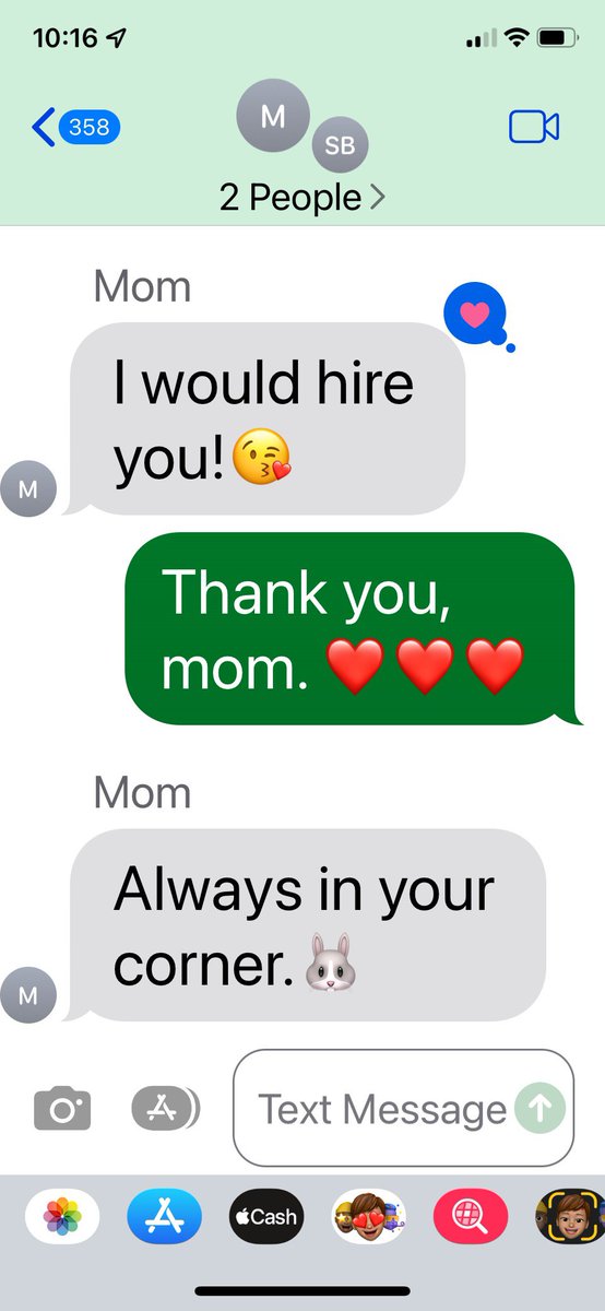 Beth Anne 🌻 tweet media