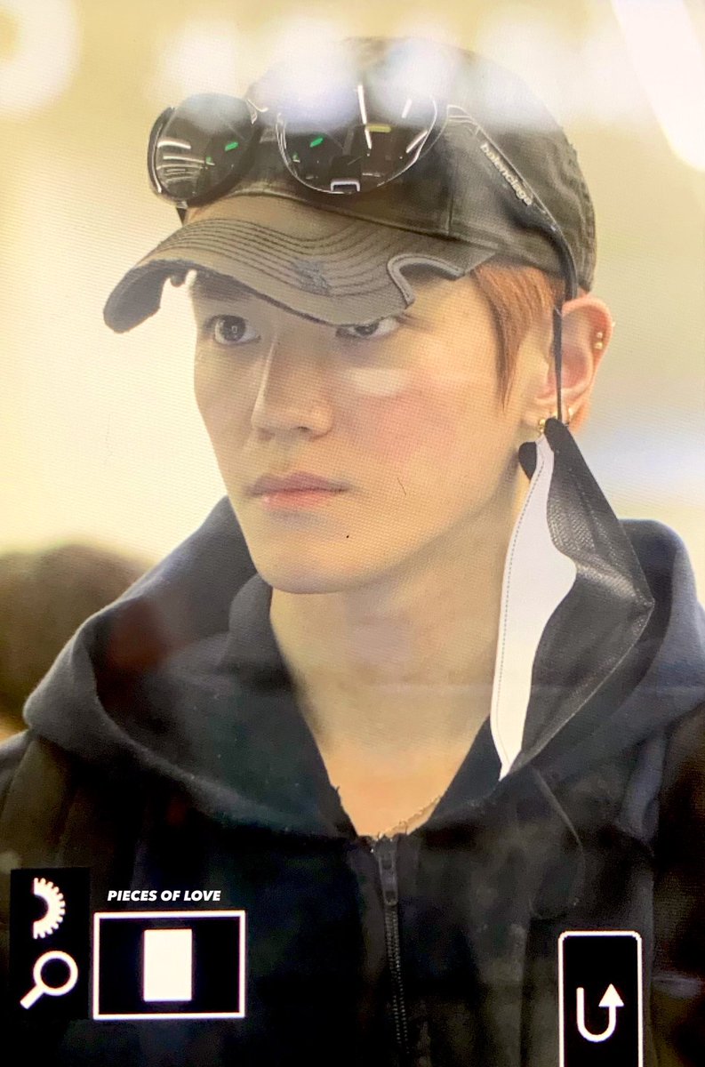 bubu maaf ya kamu udah jauh jauh dateng sama member lain harus ngalamin kejadian ini😔😔 we are so sorry…
#SAYSORRYFORNCT127
#TheLinkinJKT
<a href="/NCTsmtown_127/">NCT 127</a>