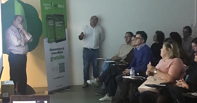 servimicro's tweet photo. A Servimicro organizou dia 3 de Novembro, pelas 14 horas o Evento “New Generation”.

Obrigada a todos os que estiveram presentes.

 #contabilidade #contabilistas #torresvedras #arquivodigital #sage #bizdocs #servimicro #OCC #gabinetes #empresas #evento #NewGeneration #demo https://t.co/YpKjmv9fEL