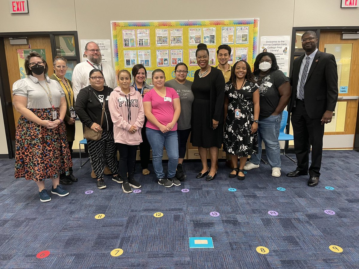 Community Coffee with interim Superintendent Dr. Mays was informative. Thank you Dr. Mays & Parents for coming to Overton! @AustinISD @AISDSuptMays @AISDElementary #bulldogpride #voecp