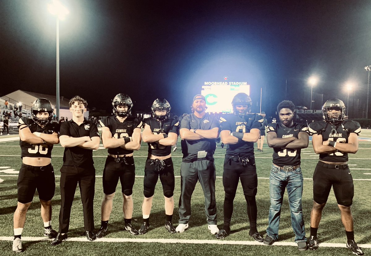 JesseSmitherman's tweet photo. Grateful that I get to wake up each day and work with such a great group of young men. #ACTS 🐅 #LBs https://t.co/gsWz5C5pnI