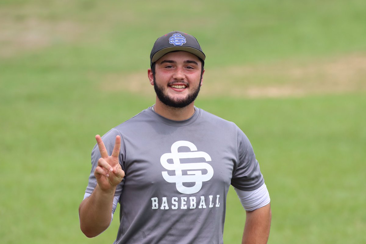 AmyMHancock's tweet photo. @shaunmunoz9 I found a @TheSavBananas fan in Jackson,MS!  Thanks for making me look good because I know you! #itswhoyouknow #heisaHawktoo https://t.co/qpsNRmbuK9