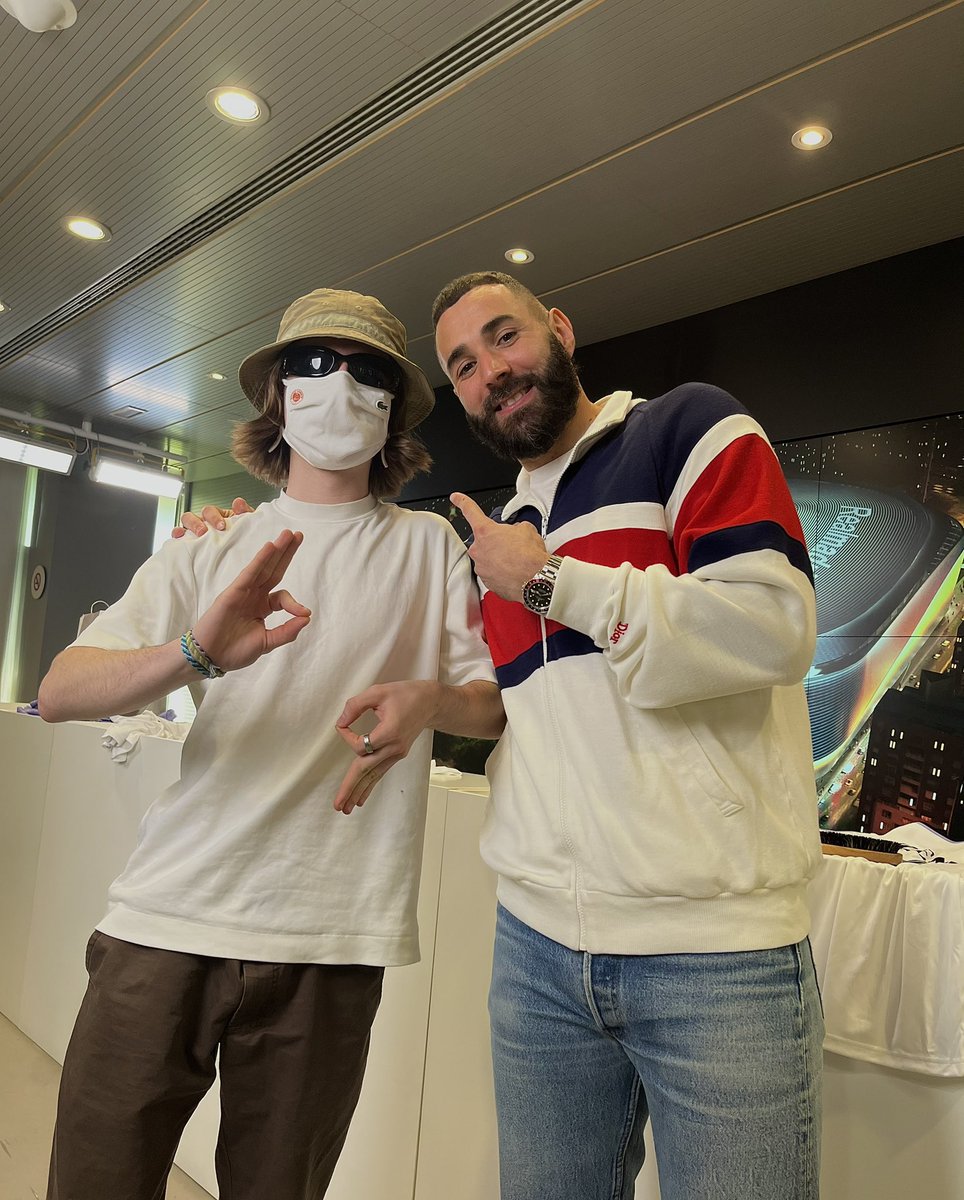 Memesdelyon1's tweet image. Memesdelyon X Benzema ✨