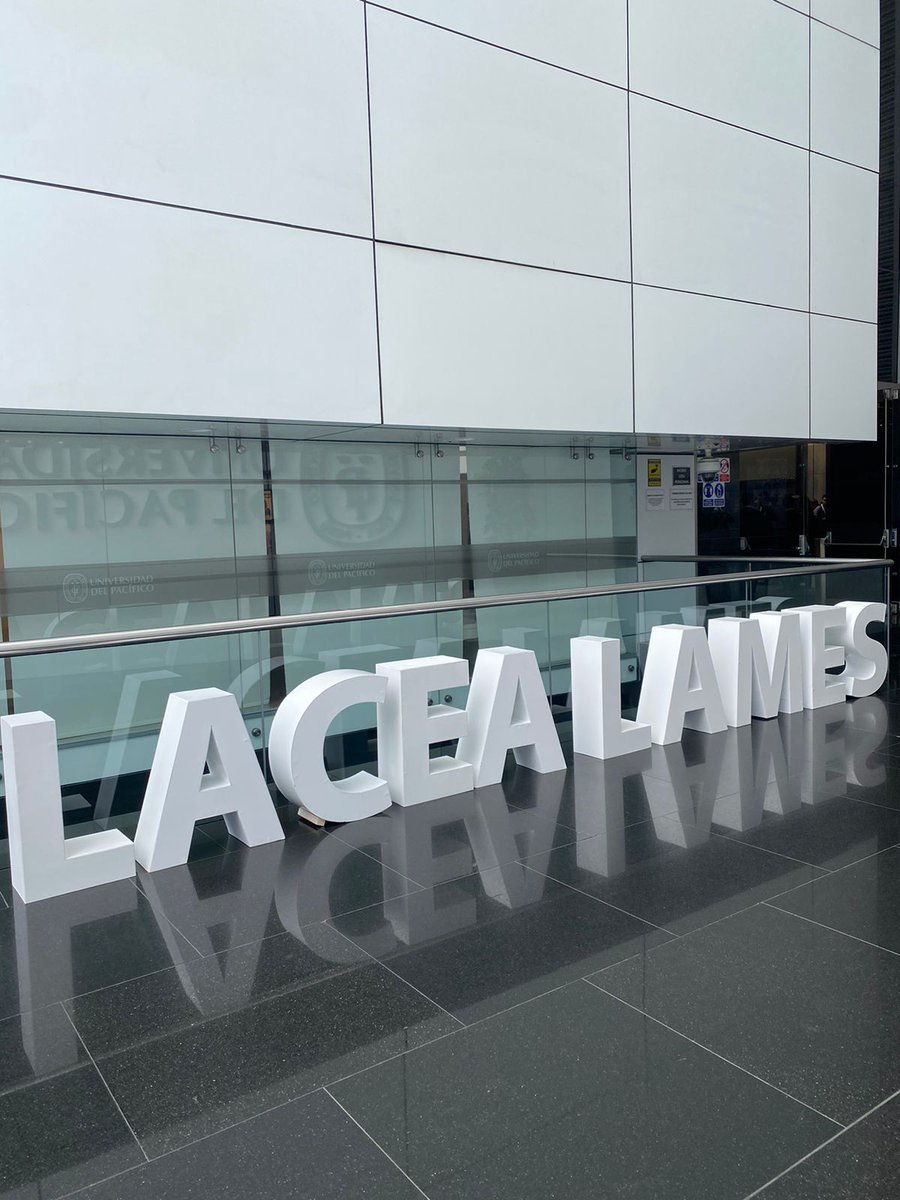 fenutalca's tweet photo. FEN-UTalca en LACEA-LAMES 🙌🏽

Queremos destacar la participación del Dr. @RodHerreraL , decano de nuestra Facultad y el Dr. @djaimovi, director de nuestro Doctorado en Economía en la conferencia @LaceaLames2022  realizada en la Universidad del Pacífico, en Lima, Perú. https://t.co/vXkEsX6Xh3