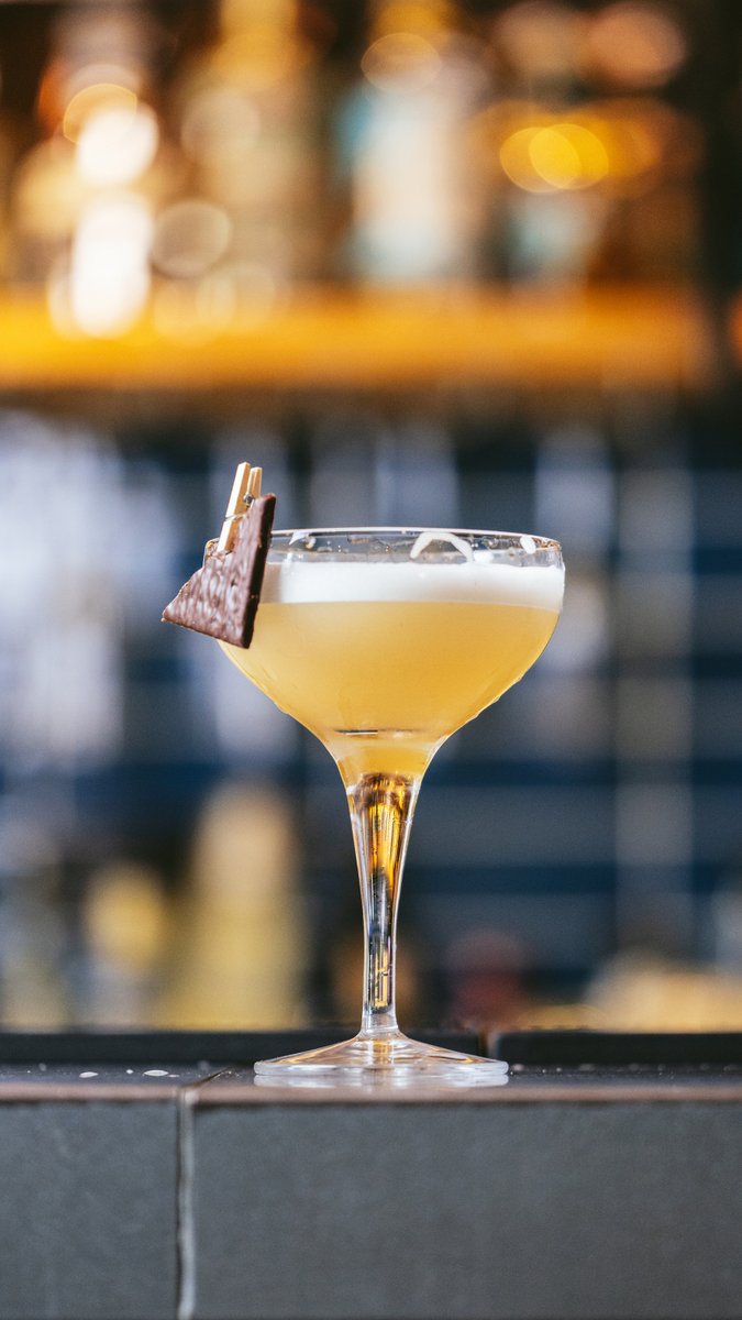 We love a retro throwback! Try our After 8 after your dinner this evening. A crafty concoction of Creme Cacao Blanc, Dry Vermouth, Dewar’s 12yr Whisky and House Mint Syrup - it’s the perfect after dinner treat…