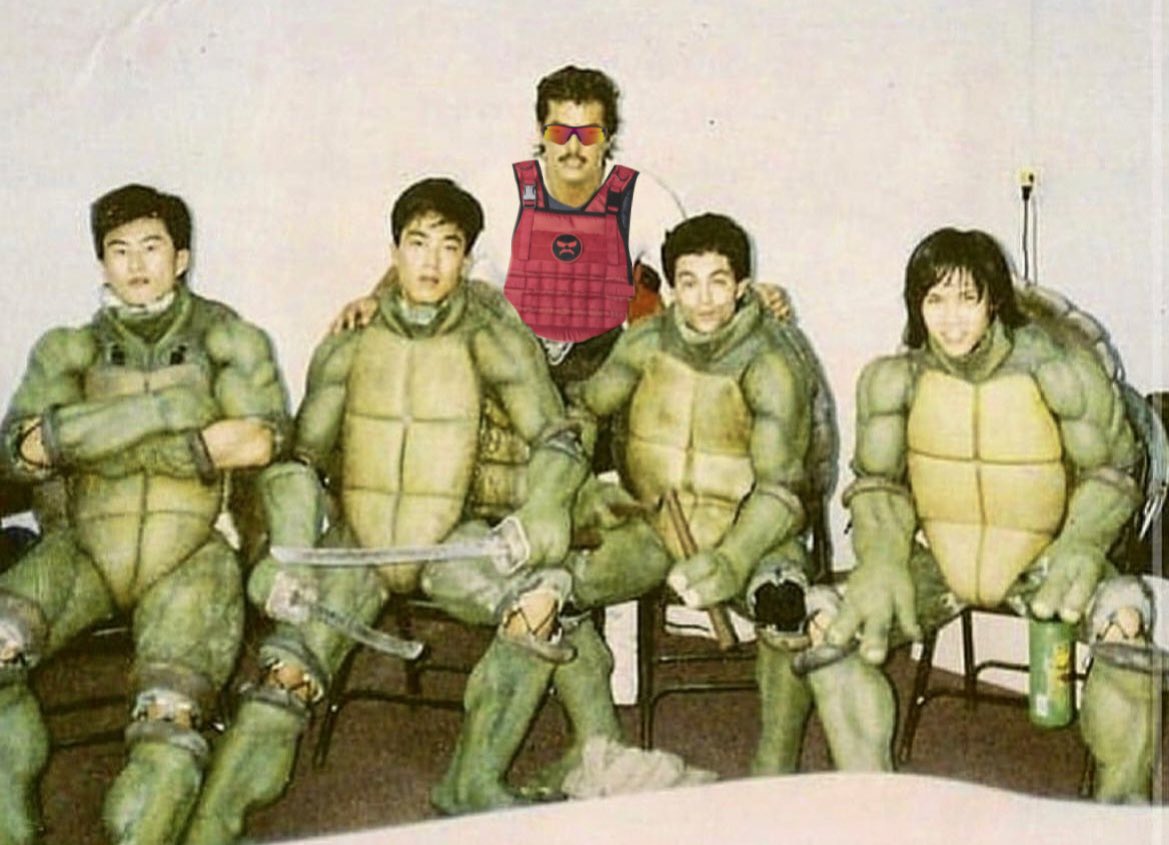 ZMillo4's tweet photo. @DrDisrespect NINJA TURTLE 🐢 1990 https://t.co/5Ve0QkYa2q