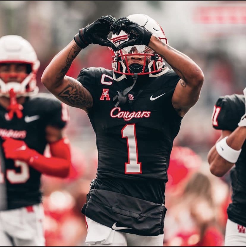 #AGTG after a great conversation with <a href="/CoachJinks/">Mike Jinks</a> I’m blessed to receive an offer from the University of Houston!!!🔴⚪️ <a href="/mikeroach247/">Mike Roach</a>
<a href="/BHoward_11/">Brandon Howard</a> <a href="/Matt_Stepp817/">Matt Stepp</a> <a href="/rivals/">Rivals</a>  <a href="/TXToptalent/">TX TOP TALENT</a>