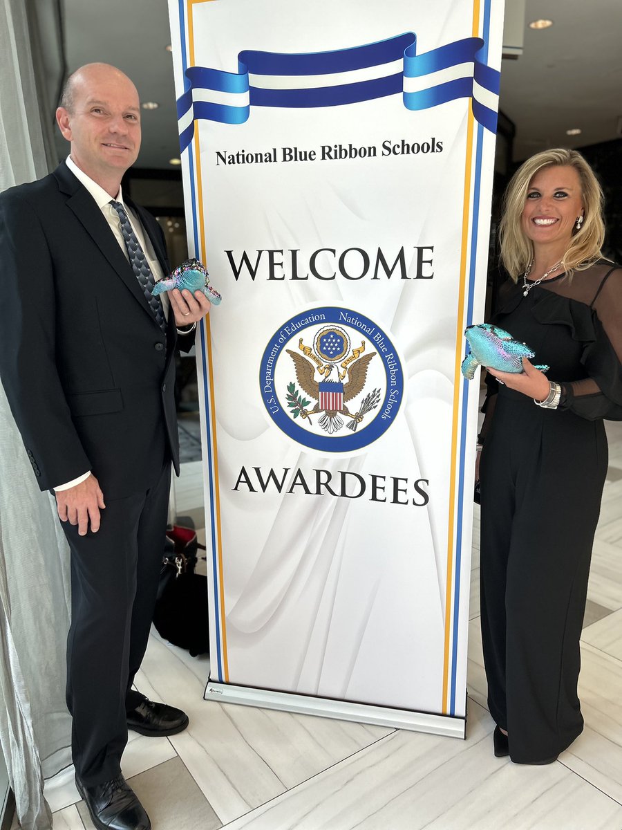 MrGD53's tweet photo. #d53learns In Washington DC representing Brookforest school and Butler 53 school district!
National blue ribbon school! Way to go Brookforest! https://t.co/GQkdDEyEJ1