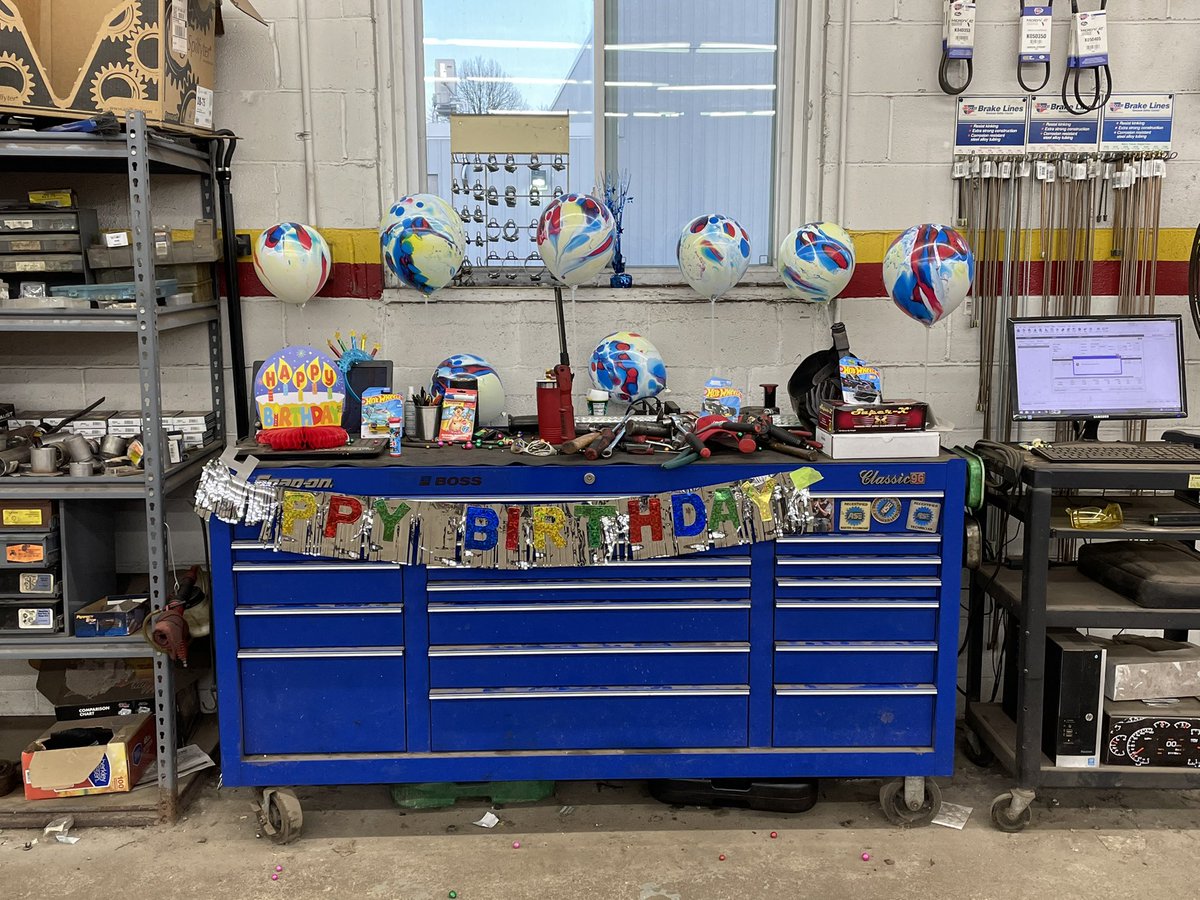 SchoenAuto's tweet photo. So I came into work this morning and my staff did this to my tool box. 
#BestStaffEver https://t.co/Ve98EKlOqc