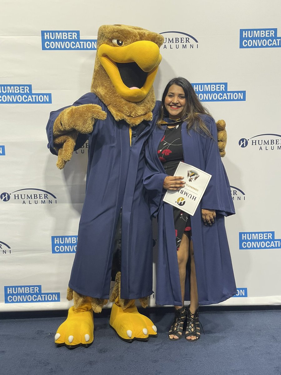 OjasviniP's tweet photo. . @HumberJSchool gave me unforgettable memories and knowledge. Special thanks to my inspiring professors @wisem @roblamberti1 @terraciolfe @marleeannmarie @kellyroche6 I cannot thank you enough for all the efforts you put to make this course special #HumberGrad @humbercollege https://t.co/8QVyWoSTYp