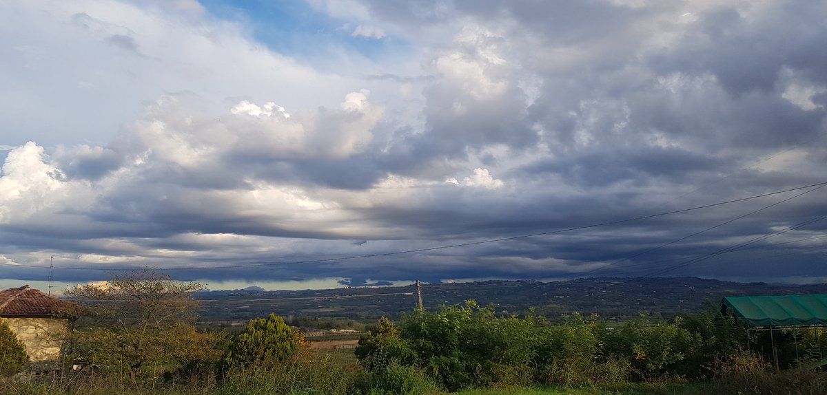 stefano00121's tweet photo. Buon pomeriggio Amici e buona serata πββοΈπβπ₯
#Cherasco
#oggi
π· #ste72 https://t.co/qR4wVmqTU1