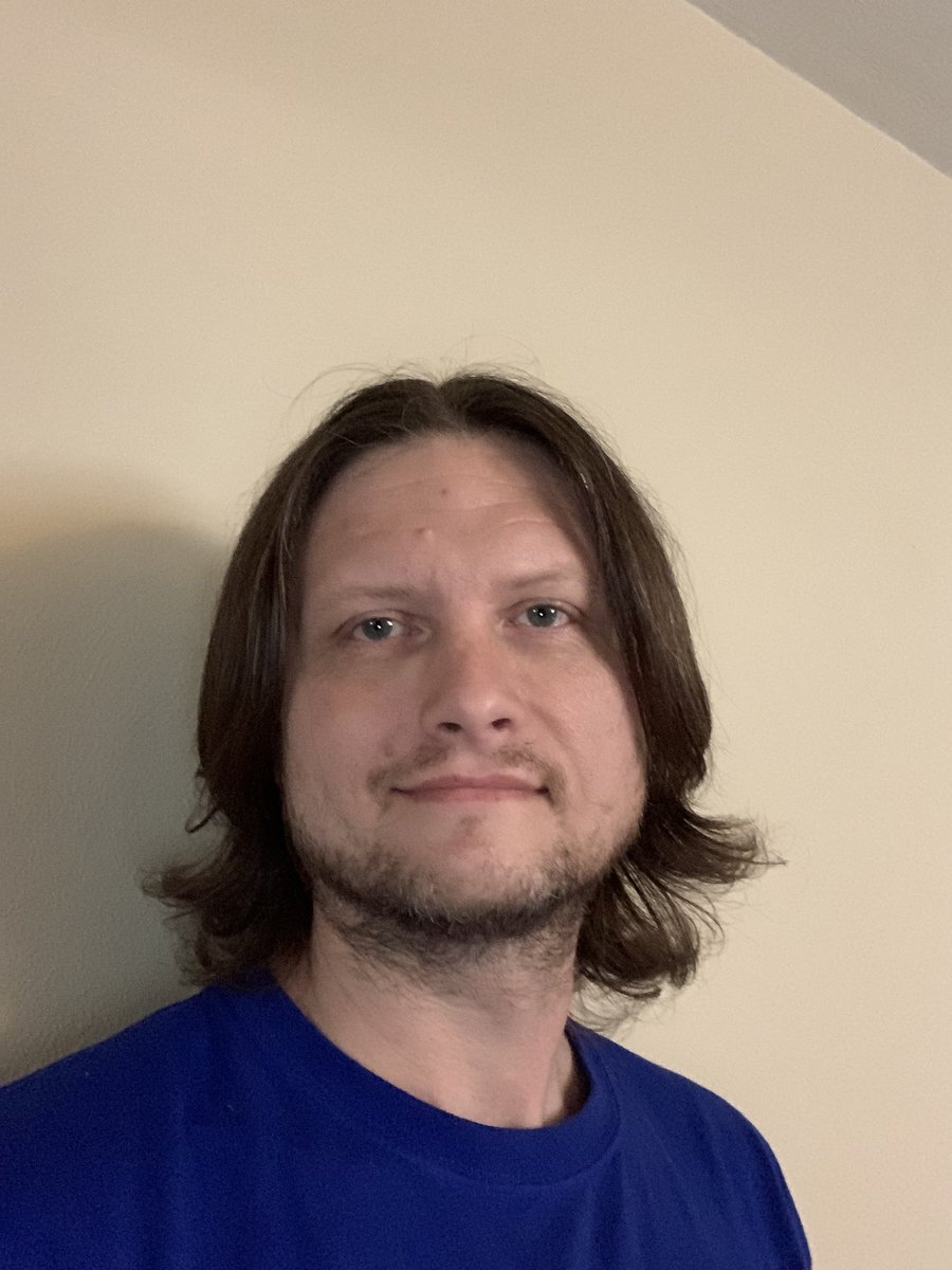 deathraid82's tweet image. Oh hey! Happy Friday!