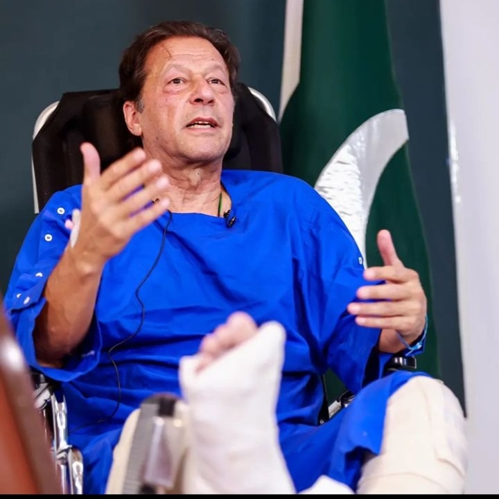 uztach's tweet photo. "You can, you should, and if you’re brave enough to start, you will"
@ImranKhanPTI
@ImranRiazKhan https://t.co/l0CZ7CQFr6