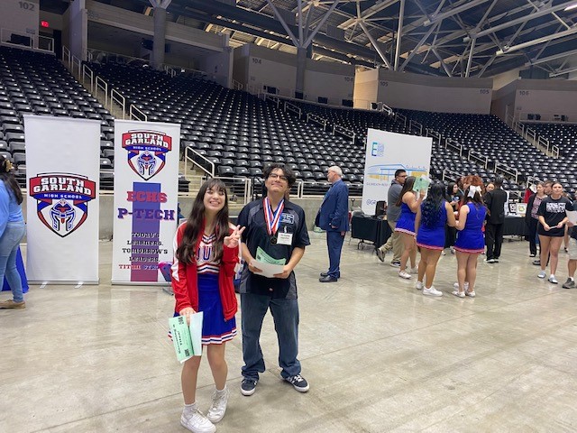 sgechs's tweet photo. #BetheLight  #TheGISDEffect We had a great time at the Explore Garland ISD early this week! @gisdmagnets @gisdCTE_ @SGHS_Titans #OneTeamOne Dream https://t.co/xuqQWoAEvy