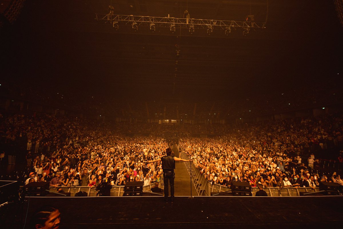 pauljasonklein's tweet photo. 8,261 miles from la https://t.co/TY0aRvEPk6