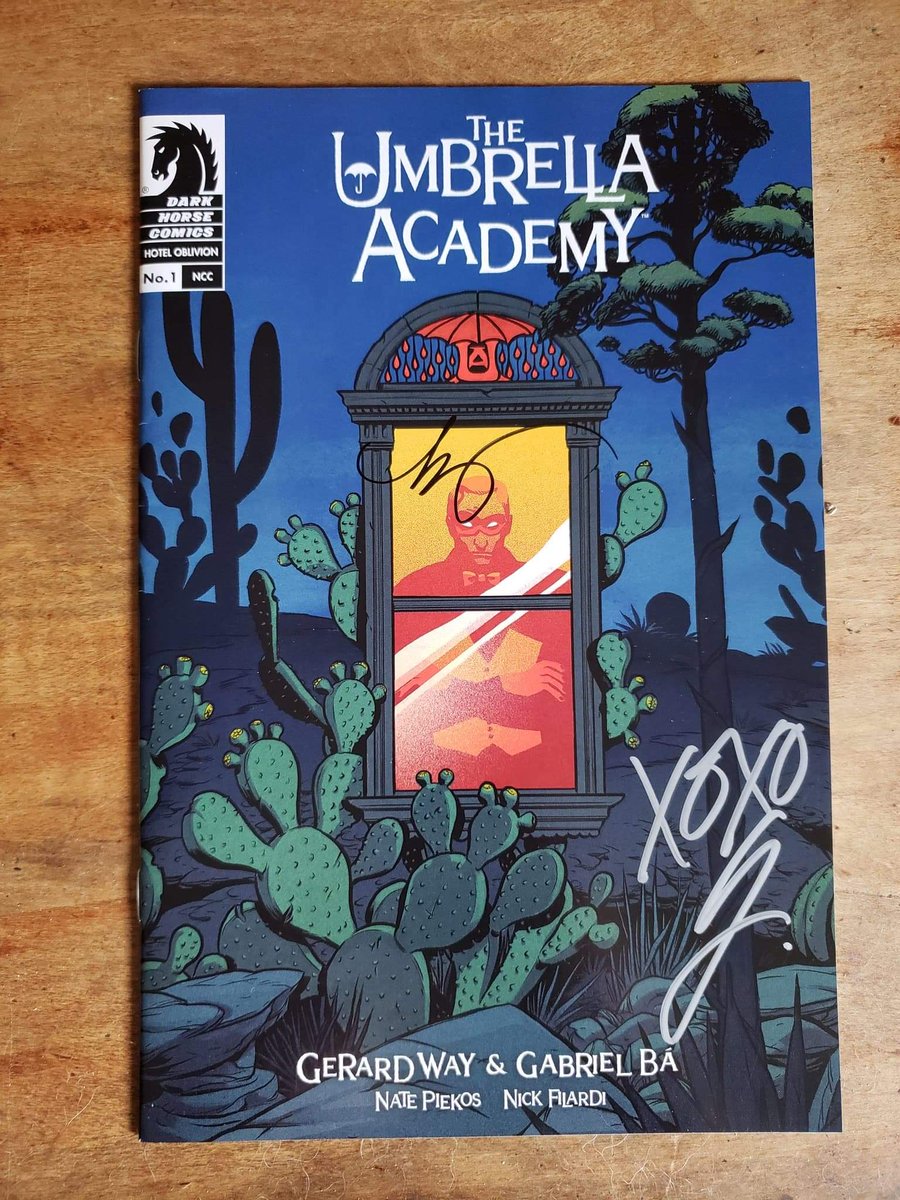 Gerard Way FUN ☂︎🕯️ tweet media
