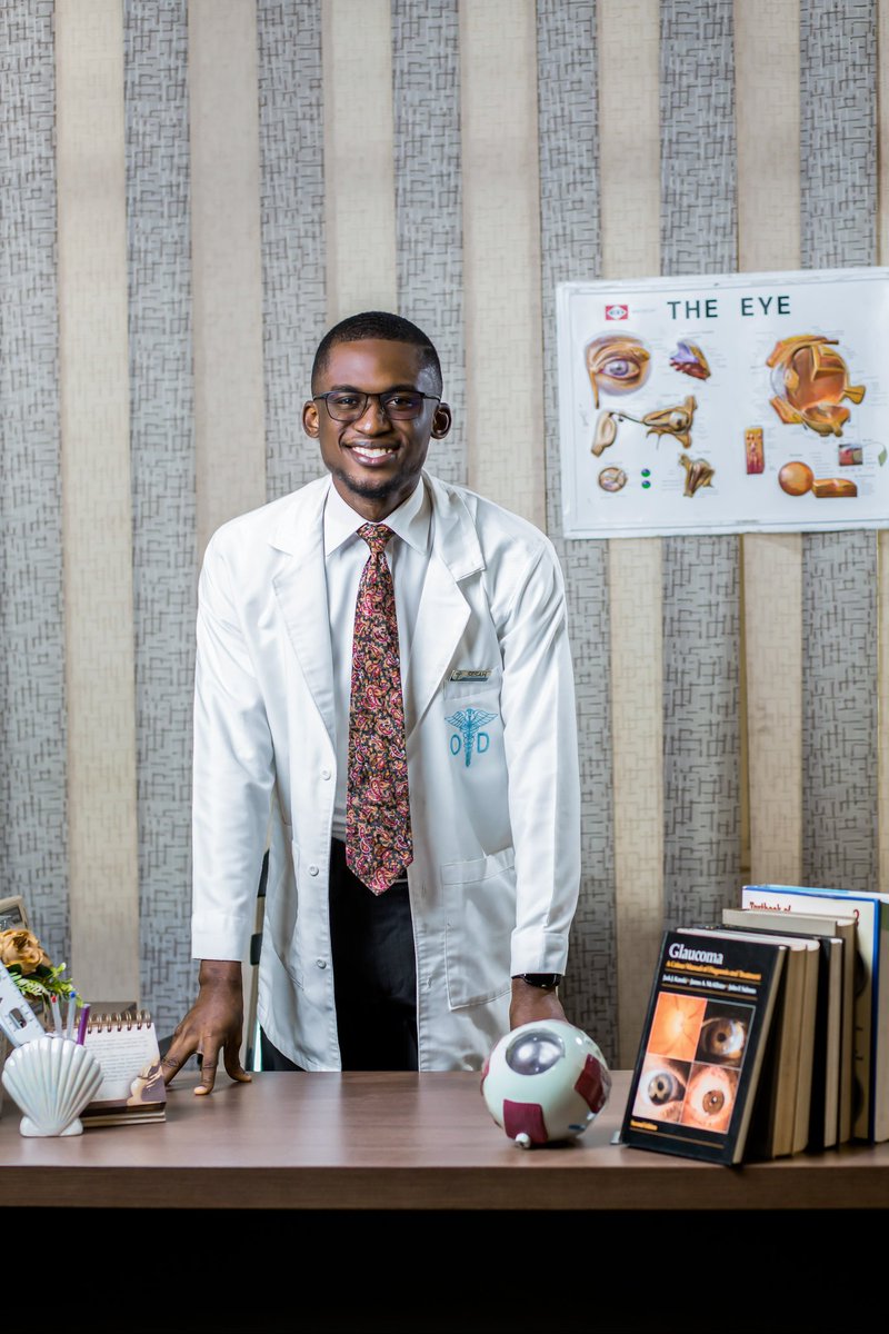 samuel_sesah's tweet photo. Special thanks to God, mom, family and everyone who supported me. I'm officially blown away🎉

Introducing, Dr. Samuel K. E Sesah https://t.co/lAOQruY4up