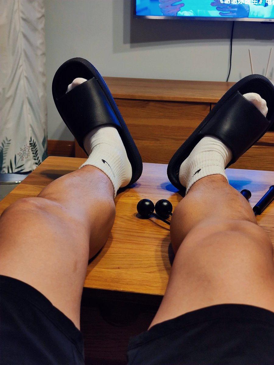 zhangata's tweet photo. 黑🧦or白🧦
ps.要想得到s那就先自己做个s哈哈
#伪s https://t.co/6HGkDTCKMB