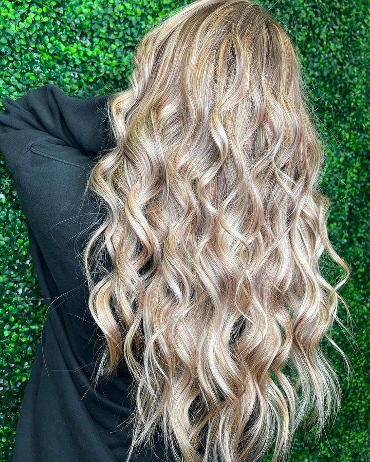 Our talented student @beauty.by.torilynn_ (IG) understood the assignment 👏 Refresh your look this season with a service at Tricoci! #cosmetology #balayage #blonde