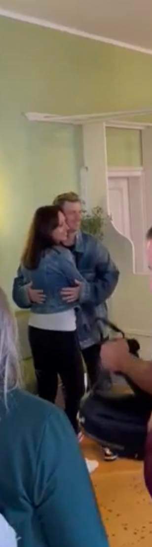 alexia84's tweet photo. What an amazing moment, thanks @nickcarter for this chords and coffee today 😍 hope for another one soon. https://t.co/MxJZjzLr9y