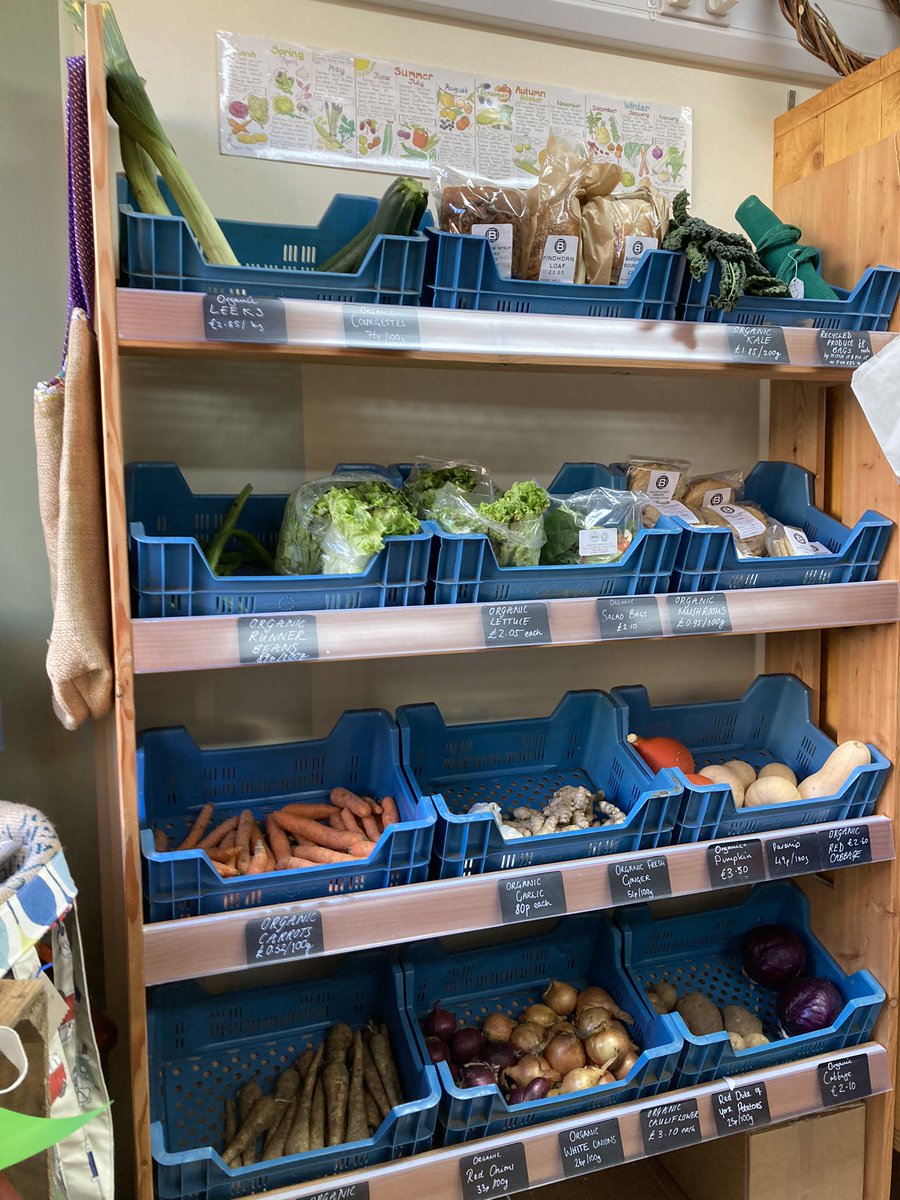 FindhornBayArts's tweet image. MINI MARKET SHOP

Supporting local growers, producers and makers with a new route to market in Moray

🎂Delicious cakes
🥖Fresh bakes
🍏Organic veg
♻️Eco-friendly products
🧶Handmade gifts

Thu-Fri 10am-4pm 
Sat 10am-2pm

#ForresLovesLocal #ScotlandLovesLocal