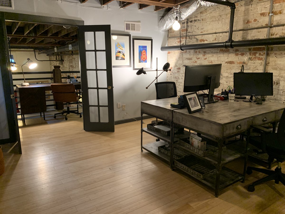 Ready to get #IRL again with your team? 🤝
🏢 It might be time for a new office.
#privateoffice
#productivity

#coworkingonthebeltline 🚶🏽 🚴
#coworkinglife on the @atlantabeltline
#onthebeltline
#weworkbetter
#atlanta #coworking #community
#alkaloidnetworks
#atlantacoworking