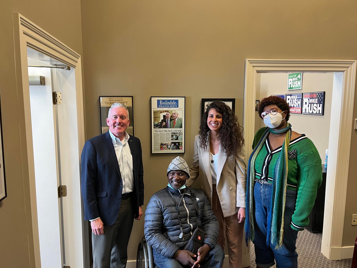 It was great to meet a group of advocates in my office who were supportive of the extended wheelchair warranty bill we passed in the senate yesterday!