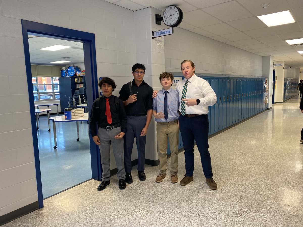 Mr. Lilburn tweet media