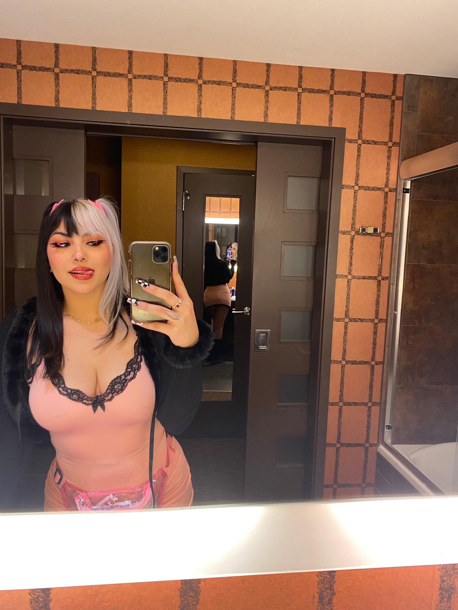 Hannah Uwu: Twitter And Reddit Explode Over Leaked Footage - 3p95f2l
