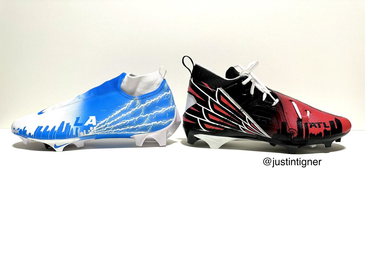 JustinTigner's tweet image. To say this was an amazing honor does not give it enough credit. Thank you two amazing people and quarterbacks for letting me paint on some cleats. #justinherbert @motiv8foundation #ProDucks #GoDucks 👟🎨🦆🏈 

…more photos to come.