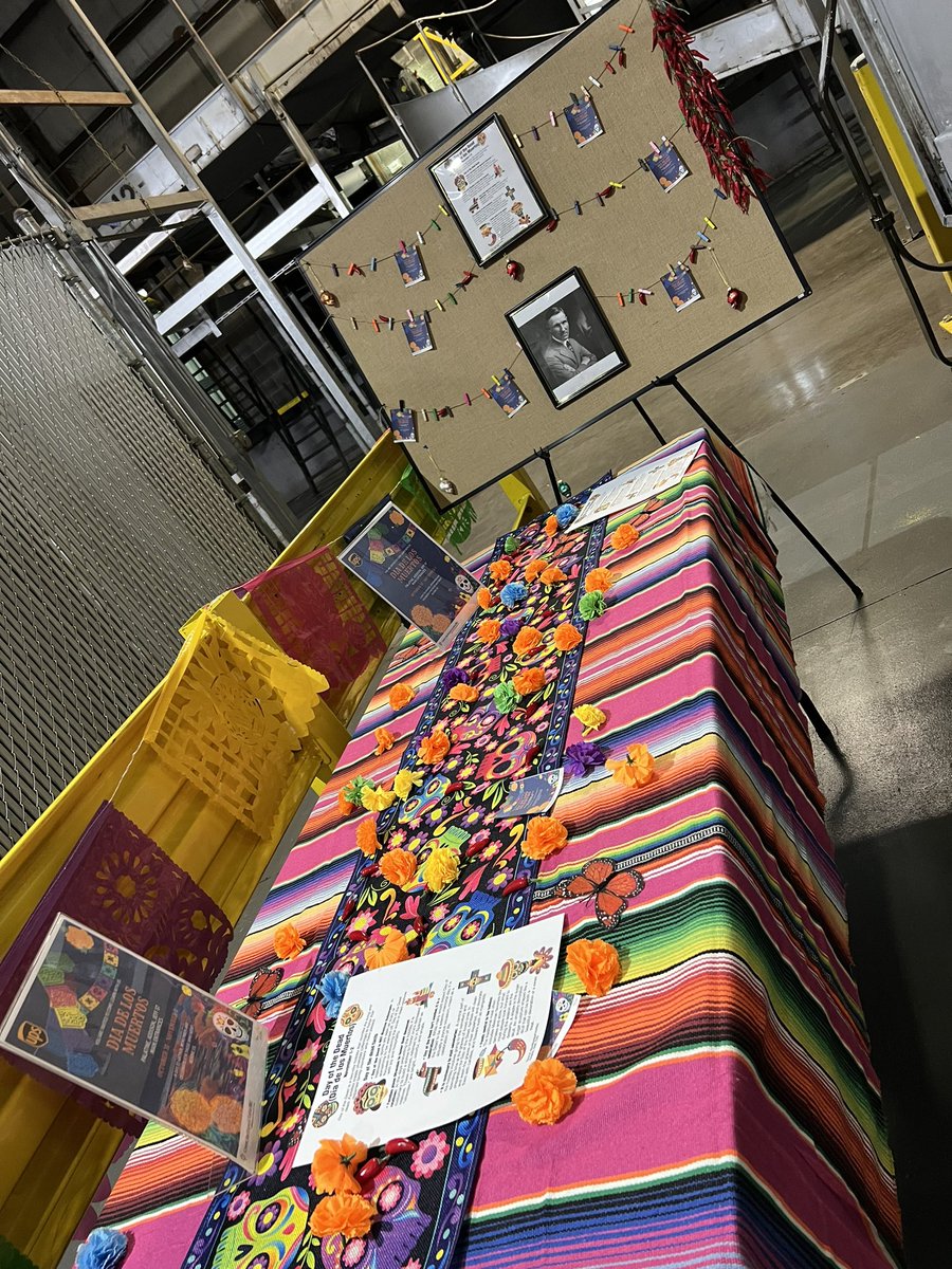 Thank you, to all UPSers who participated in this educational piece of Hispanic culture. Dia de Los Muertos is a day to remember and honor those who have passed before us. Take a look at the ofrenda (altar) tables posted at Jeff St, Palatine, and Addison.