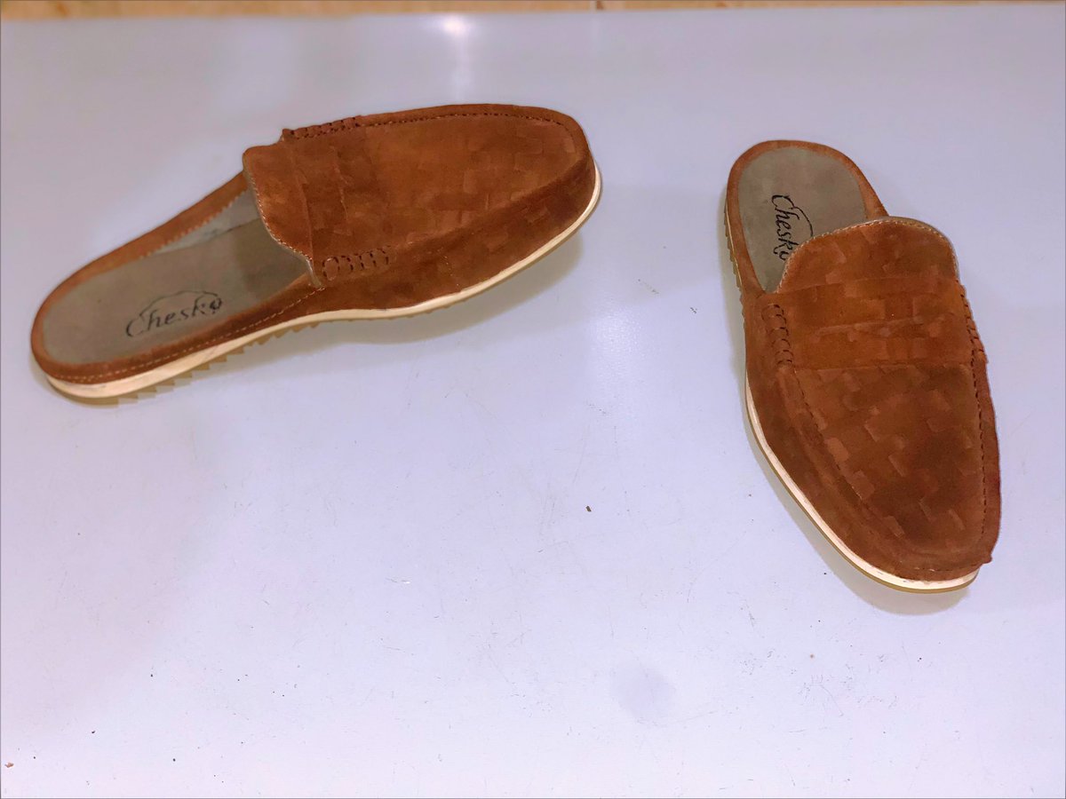brandchesko1's tweet photo. Let’s get you an amazing footwear experience
Official account : @brand_chesko_fashion
#shoe #corporate #corporateshoes #wetlouis ##laceup #lacebooties #laceboots #laceboot #shoedesign #shoedesigner #shoedesigners #shoeaddict #shoestyle #shoesinlagos #shoelover #shoeshopping https://t.co/HxXdouVo9t