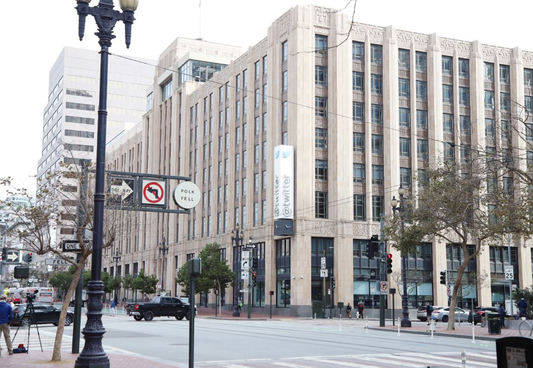 3CatInfo's tweet image. Acomiadaments massius a Twitter a tot el món: per correu i amb les oficines tancades
bit.ly/3T4MSbh