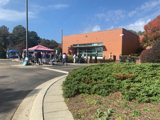 Villaverde4NC's tweet photo. So exciting to see the long lines all day at the Wake Forest early voting location. Wonderful seeing @WingForWake here as well. #ncpol #RedWaveComing @ncgop @NCGOP2nd @wakegop https://t.co/cWYweyTwP9