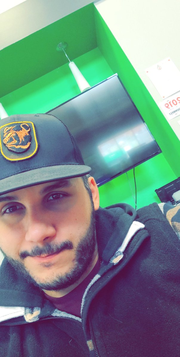 Atyreus's tweet photo. Really needing a #NHLBruins Pooh Bear Jersey to go along with my Pooh Bear Bruins hat asap! Ugh #HateTheBrokeLife #NeedMoreMoney #NHL https://t.co/fovo3uNIQT