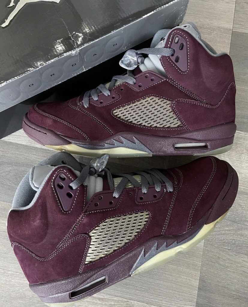 nicekicks's tweet photo. The Air Jordan 5 “Burgundy” returns September 2023 👀📆 @nicedrops https://t.co/bp3VmuvDez