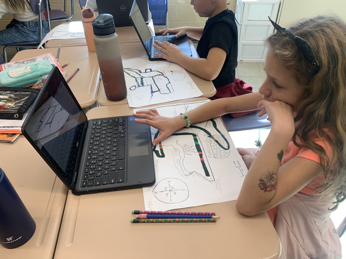 E McCavara tweet media