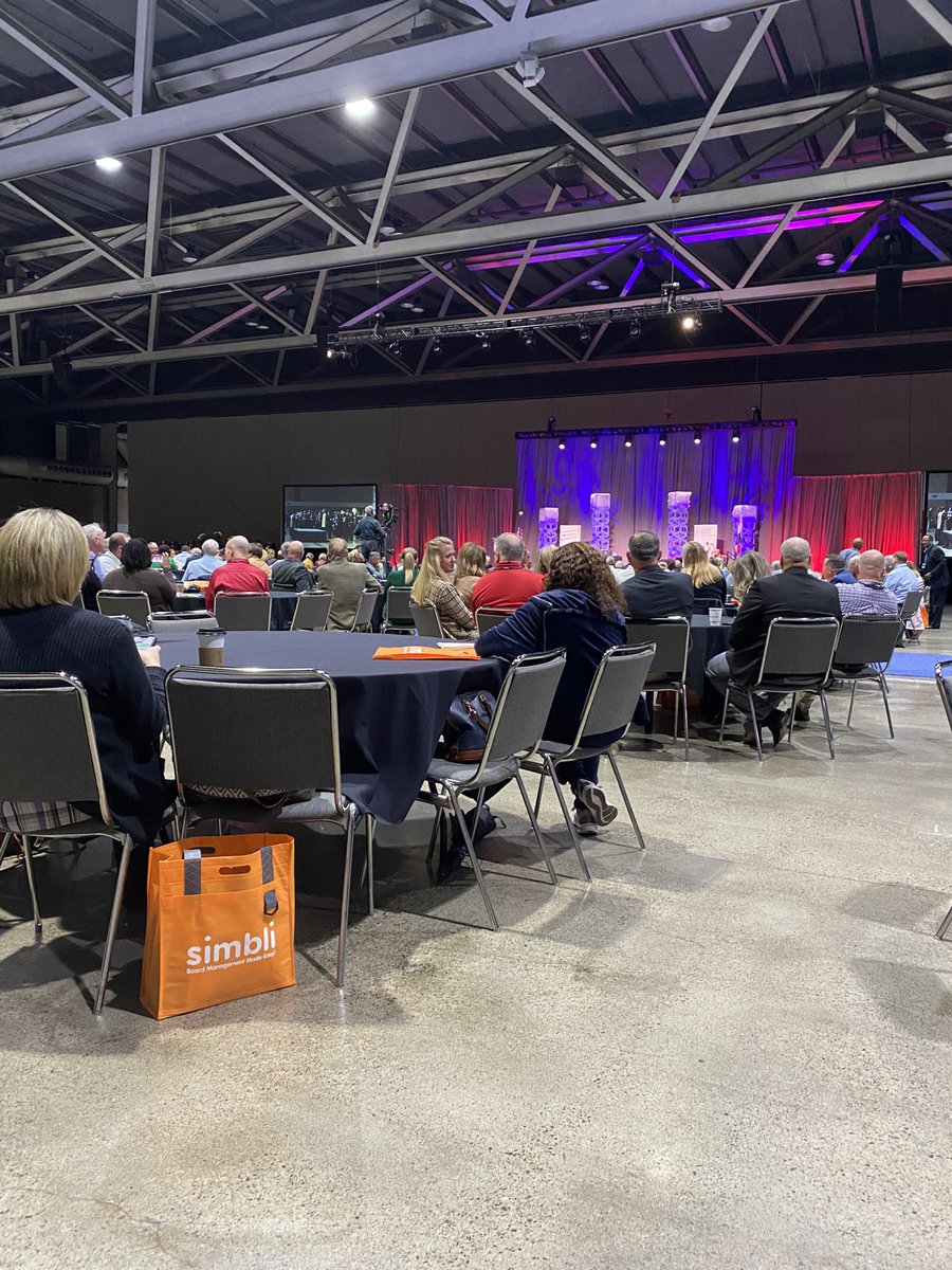 MatthewFreitag_'s tweet photo. I am so very thankful to be SDOW Student School Board Representative!!💙 Today I had the opportunity to present about my position with @DrJKephart &amp; @papa_chia at the MSBA conference in KC #EngageSDOW @SDofWashington @gowhsbluejays #ThankYou https://t.co/VL936VT9kr
