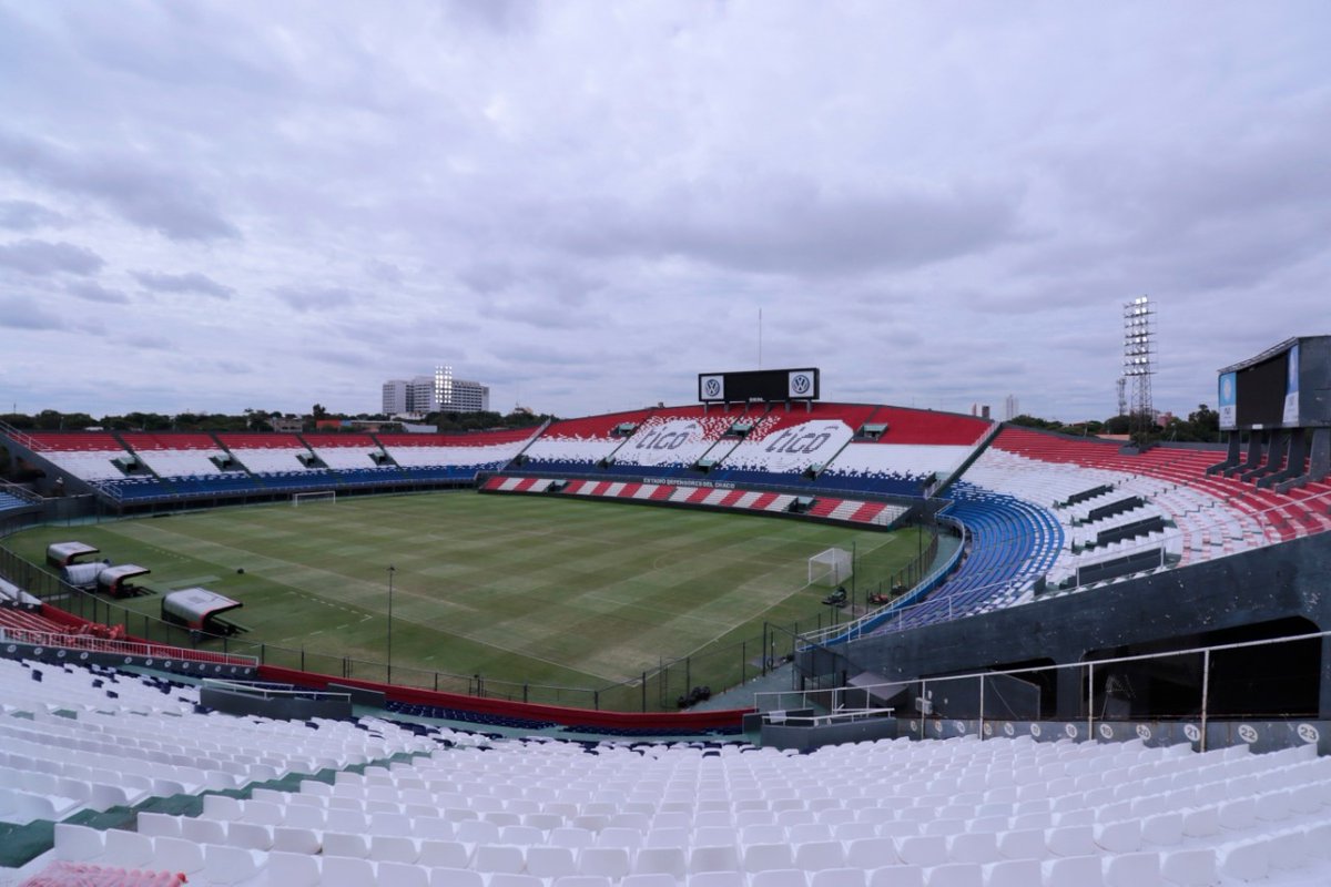MufaPy's tweet image. Atención.
El estadio Defensores del Chaco que hoy Cumple 105 años será demolido.

La APF anunció que las obras de demolición empezarán en el 2023, esto se debe a un posible colapso a causa de las fallas estructurales.

🇵🇾 Triste noticia para el Futbol Paraguayo😢.