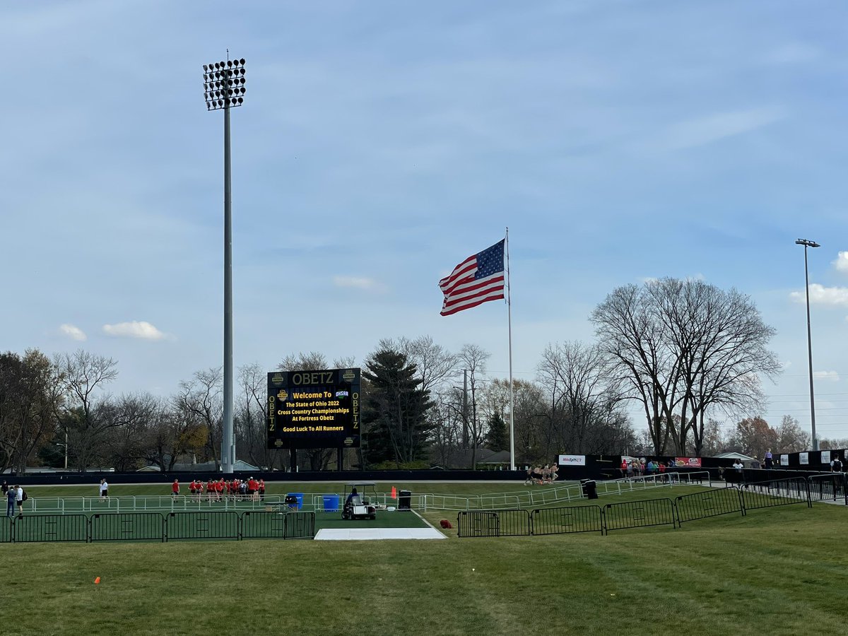 We are here! Good Luck to the Ottawa Hills Men’s and Women’s XC teams at the state meet tomorrow! Go Green Bears!!