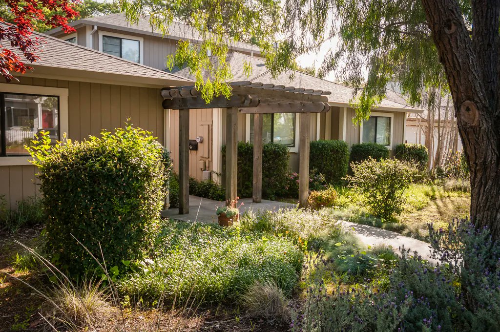 HIPhousing's tweet photo. 🏠 DID YOU KNOW? 🏠 Some families in our Self Sufficiency Program live in SHARE homes (just like this one!). 

Learn about all this and more in our Cedar Property Case Study! https://t.co/HzqsaeTof0

#property #development #home #Propertymanagement #sanmateocounty #affordable https://t.co/JiTuMqsQ1l