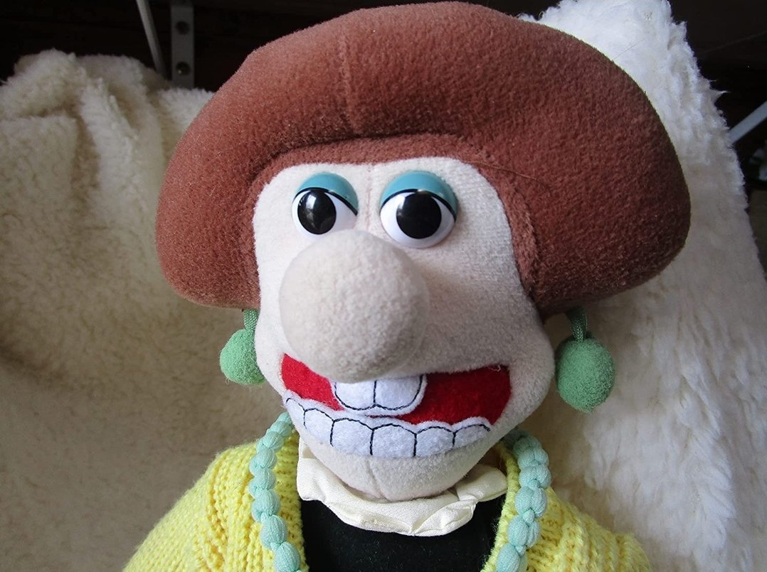 MrWysHouse's tweet image. Cursed Wendolene I found on Amazon. @Cursed_Merch