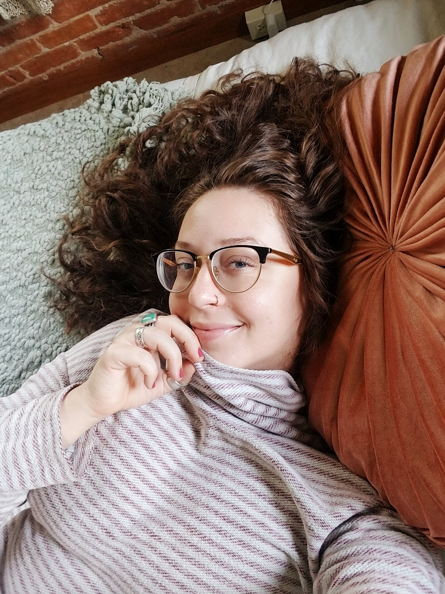 TW Pornstars - 2 pic. Emma Banks 🍑. Twitter. Turtleneck season...🐢. 9:08 PM - 4 Nov 2022