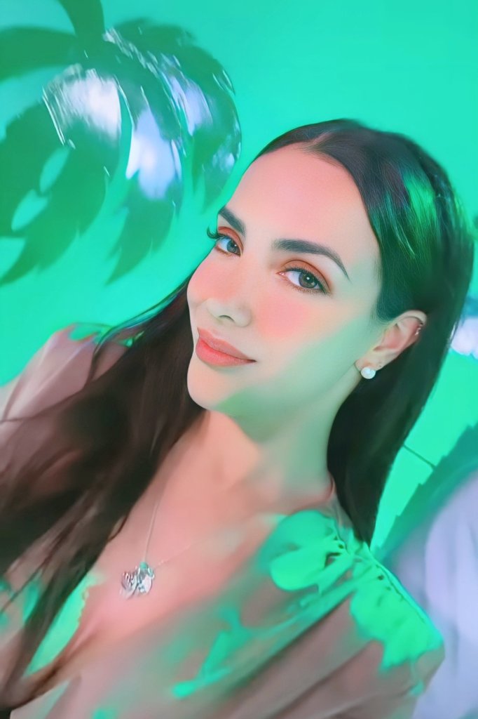 Mel_Prada04's tweet photo. 💚👑

#RosangelaSquad #eeg10años https://t.co/SJLTP7Gi8L