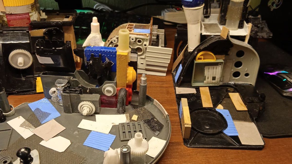 Siginnar's tweet photo. Still making terrain already have 14 of these buildings need to prime all them and paint rusty color
#diy #poorhammer #necromunda #terrain #warhammer #warhammer40k https://t.co/86dsDNQLNK